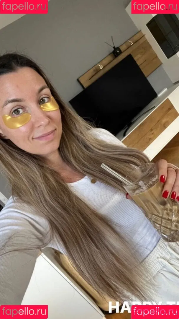 Anastasija Lukic Onlyfans Photo Gallery 