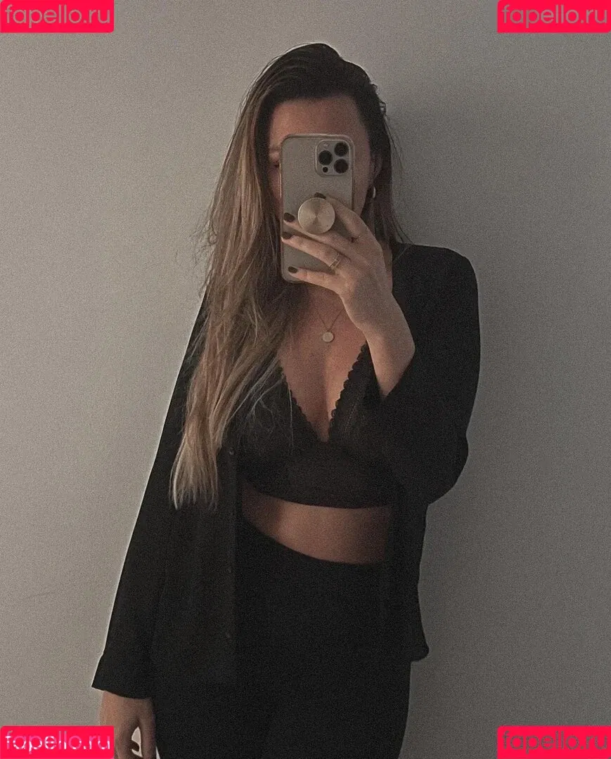 Anastasija Lukic Onlyfans Photo Gallery 