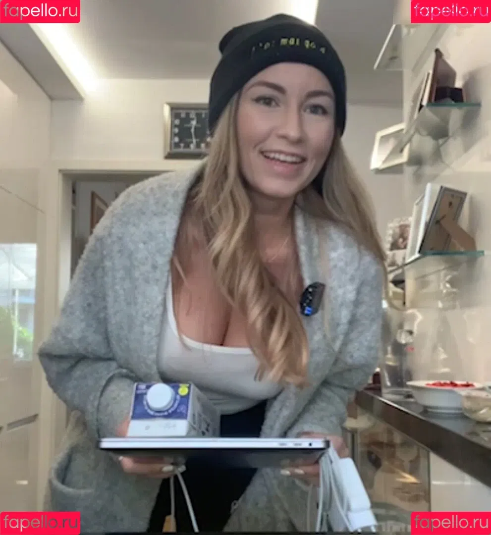 Anastasija Lukic Onlyfans Photo Gallery 