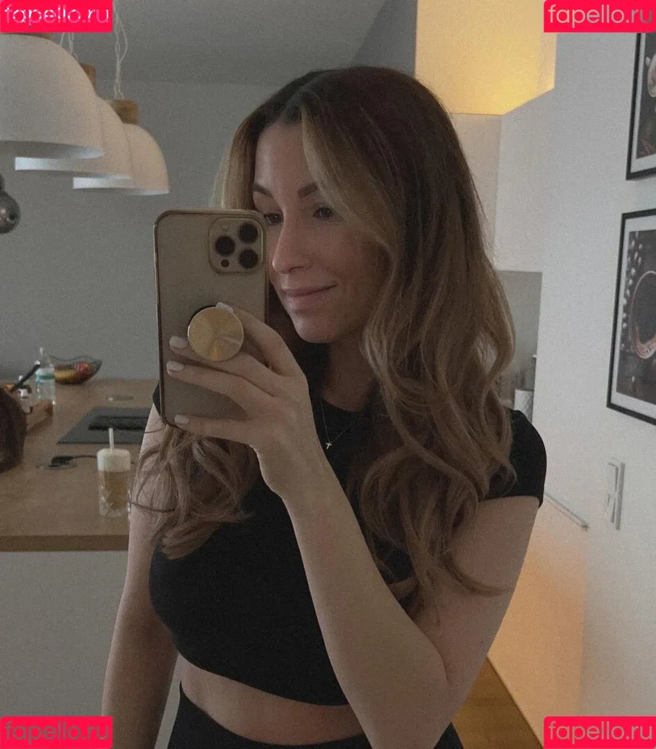 Anastasija Lukic Onlyfans Photo Gallery 