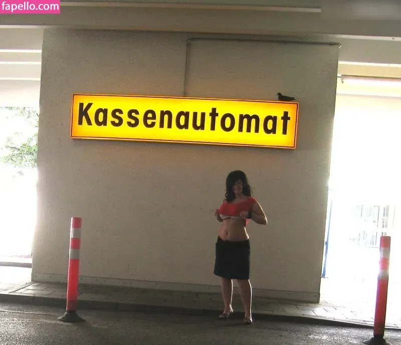 Devote-Schlampe Onlyfans Photo Gallery 