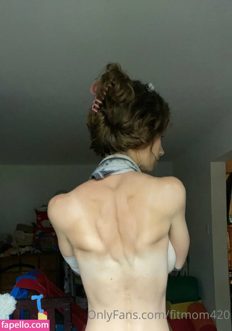 fitmom420 Onlyfans Photo Gallery 