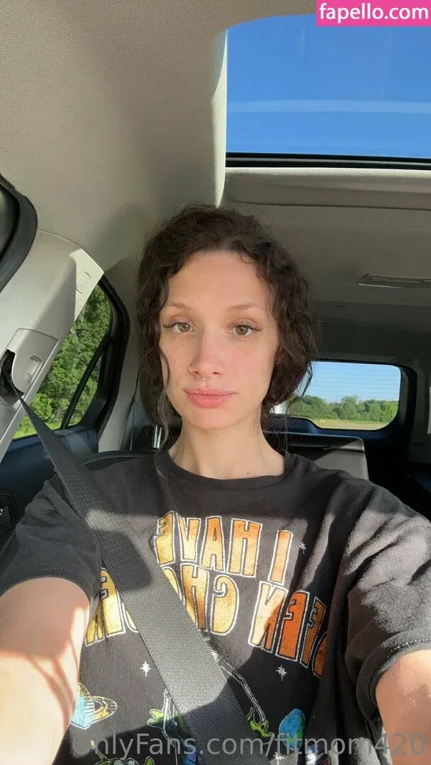 fitmom420 Onlyfans Photo Gallery 