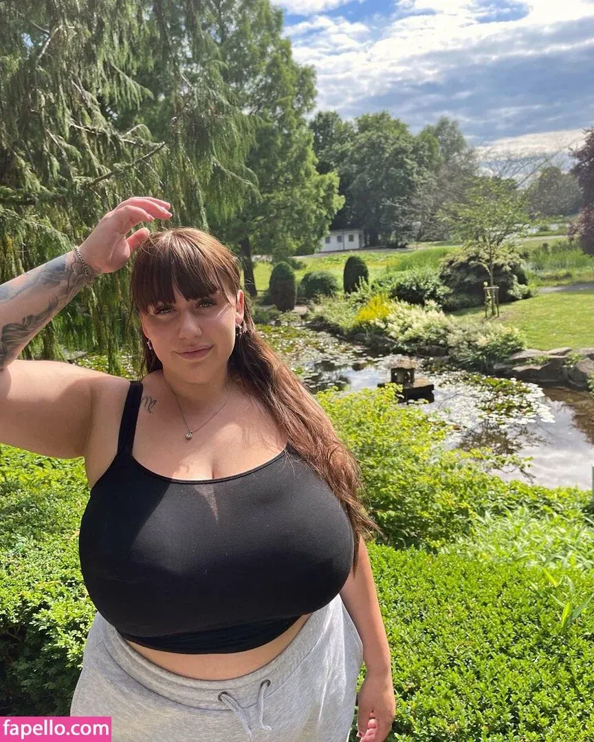 Geheimnis_xx Onlyfans Photo Gallery 