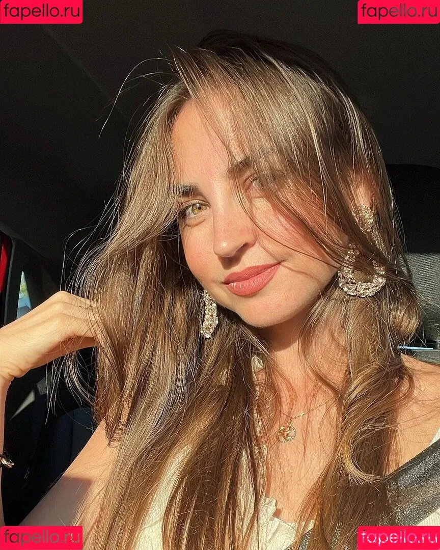 Ekaterina Leonova Onlyfans Photo Gallery 