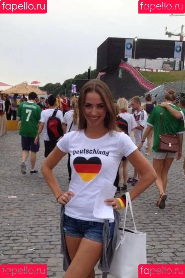 Ekaterina Leonova Onlyfans Photo Gallery 