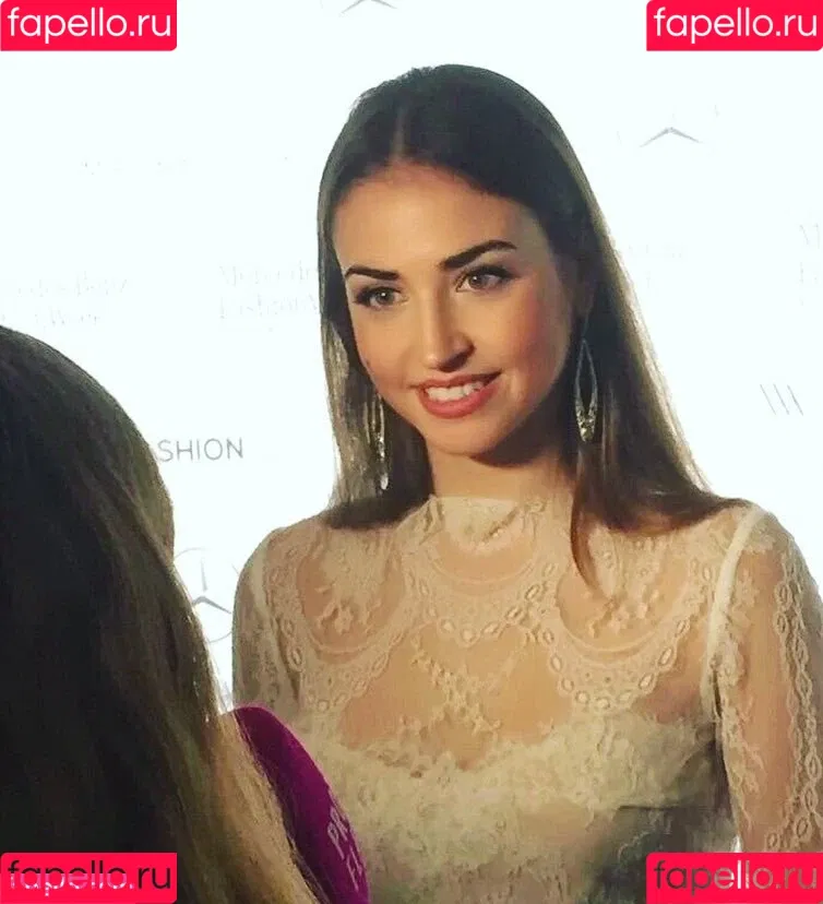 Ekaterina Leonova Onlyfans Photo Gallery 