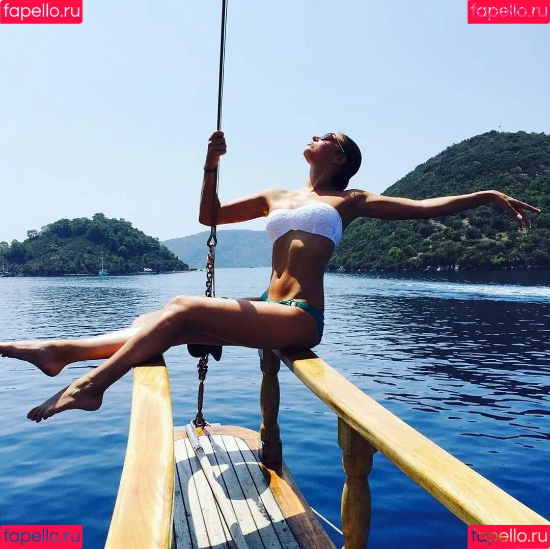 Ekaterina Leonova Onlyfans Photo Gallery 