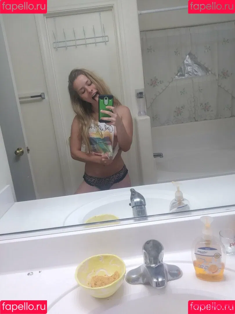 lillillylitxxx Onlyfans Photo Gallery 