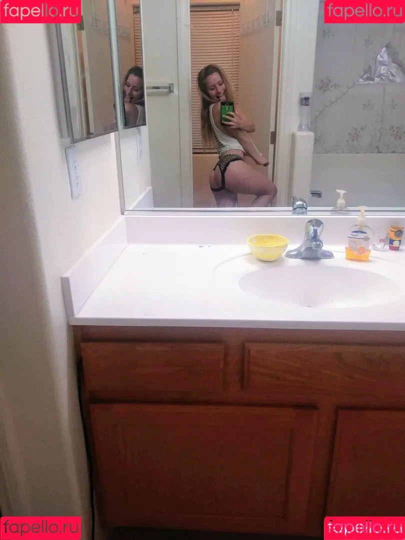 lillillylitxxx Onlyfans Photo Gallery 