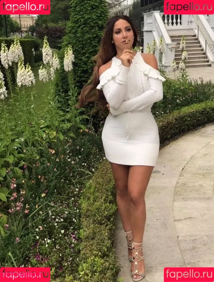 Enissa Amani Onlyfans Photo Gallery 