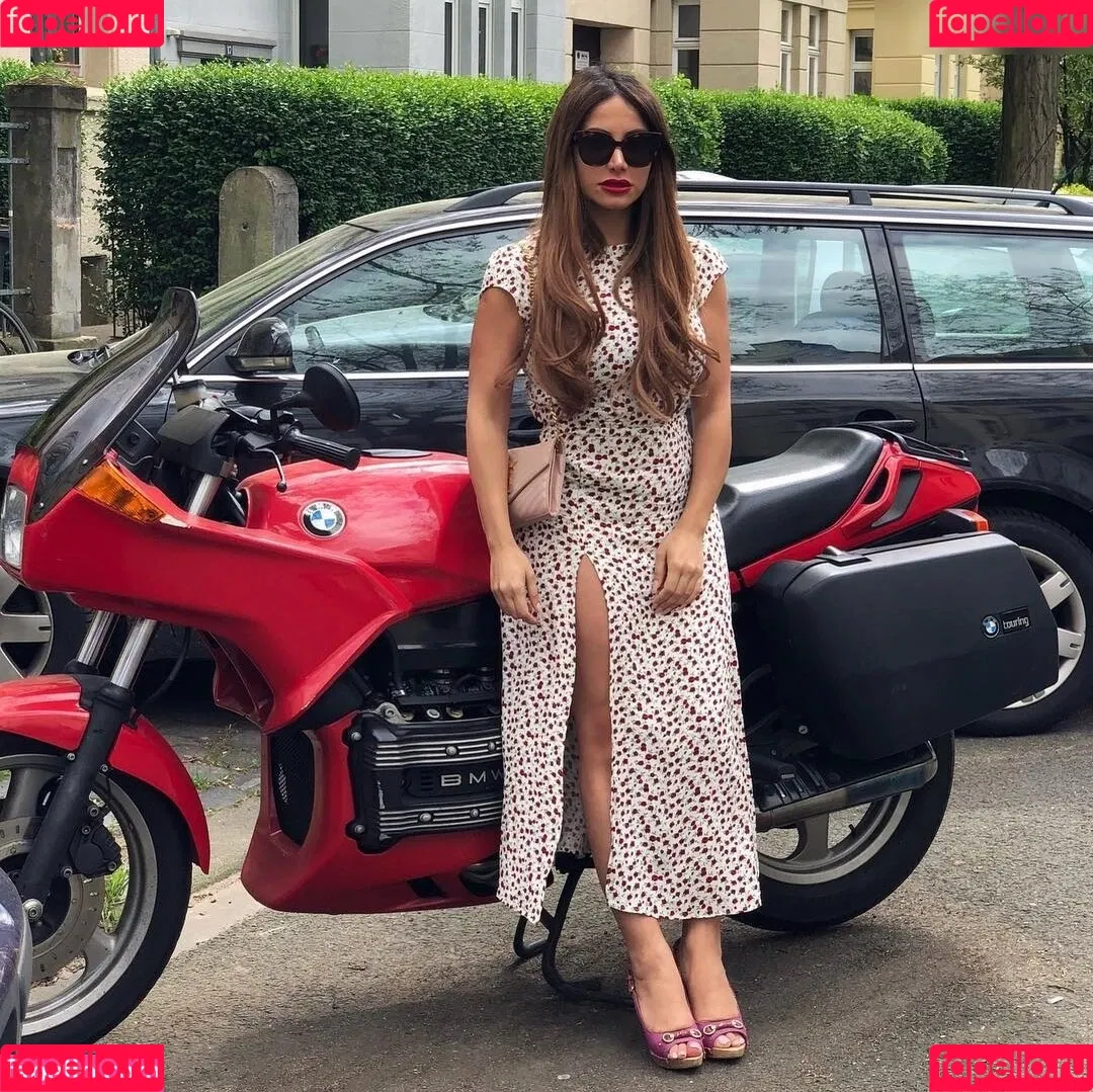 Enissa Amani Onlyfans Photo Gallery 