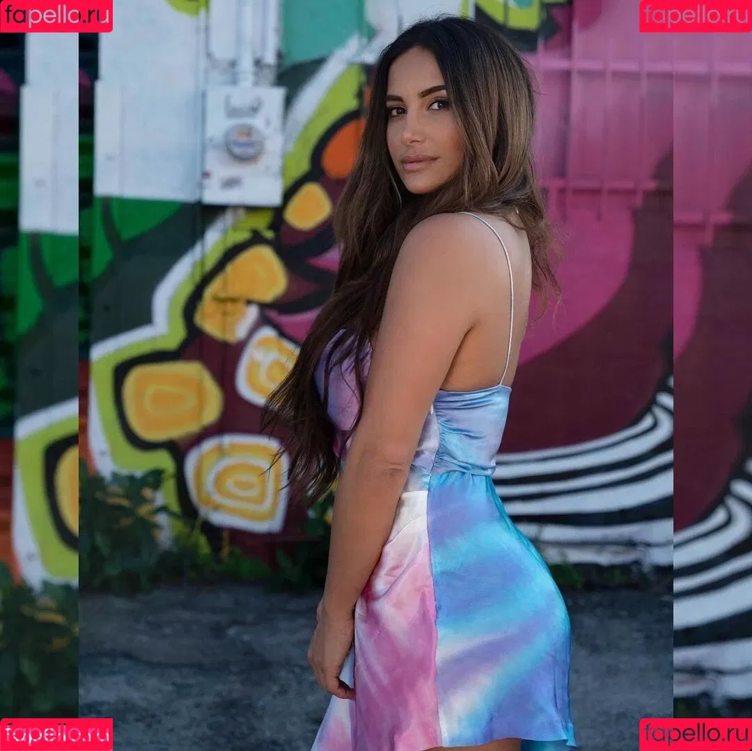 Enissa Amani Onlyfans Photo Gallery 