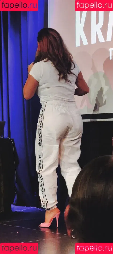 Enissa Amani Onlyfans Photo Gallery 