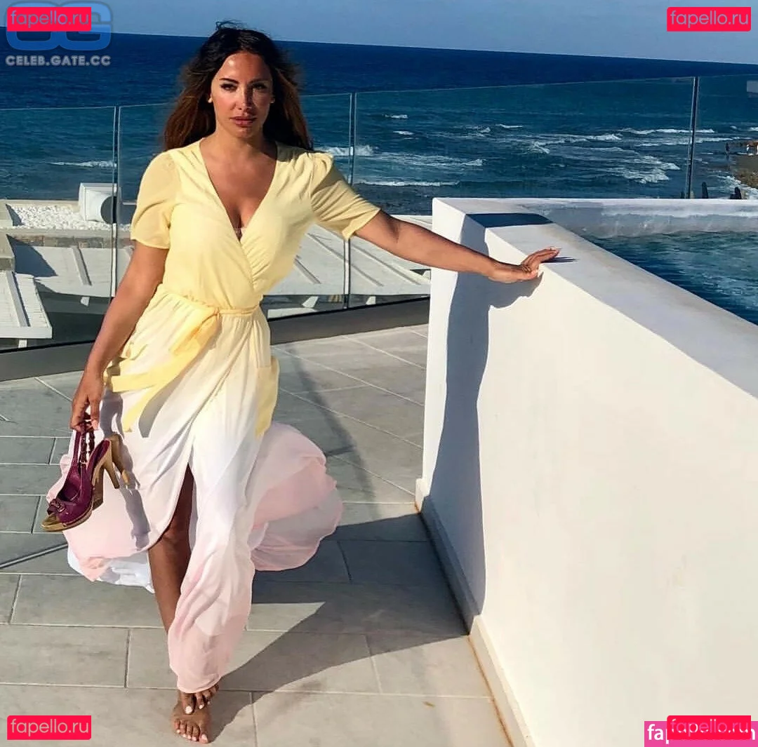 Enissa Amani Onlyfans Photo Gallery 