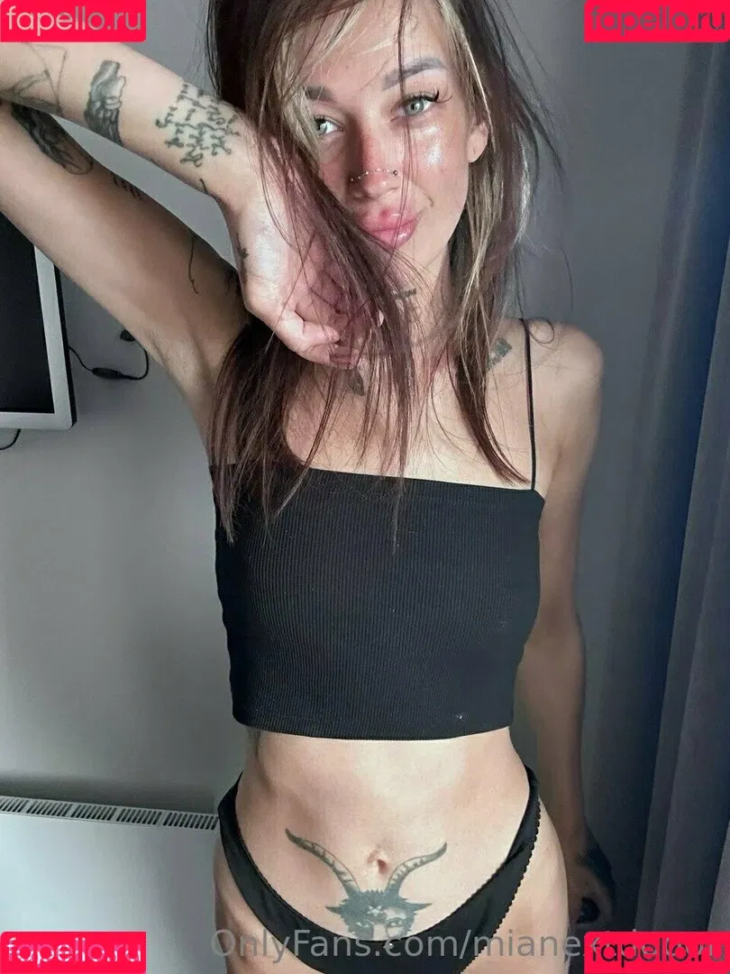 mianextdooor Onlyfans Photo Gallery 