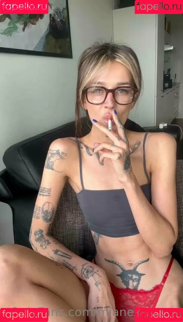 mianextdooor Onlyfans Photo Gallery 