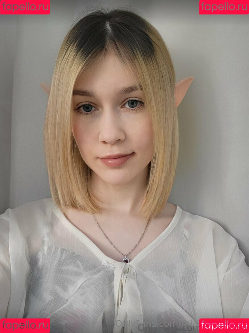 mianextdooor Onlyfans Photo Gallery 