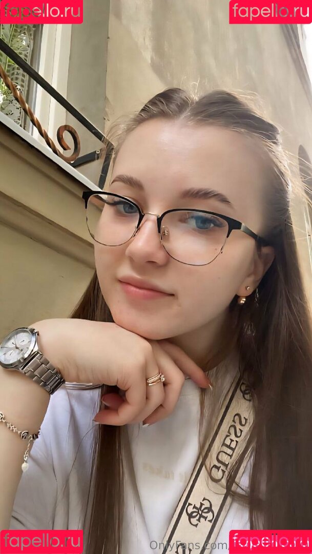 mianextdooor Onlyfans Photo Gallery 