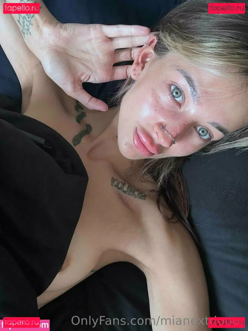 mianextdooor Onlyfans Photo Gallery 