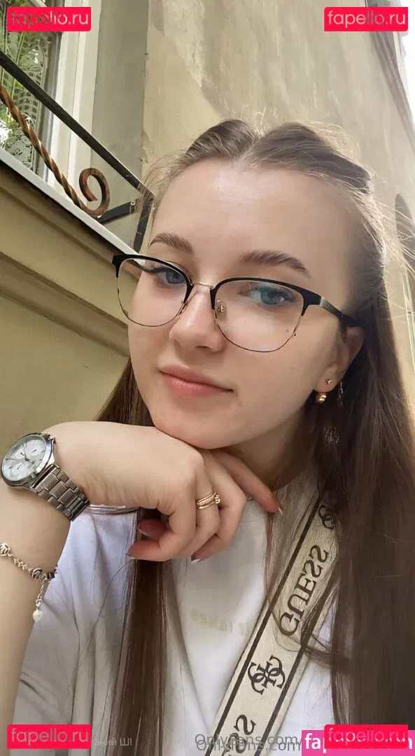 mianextdooor Onlyfans Photo Gallery 