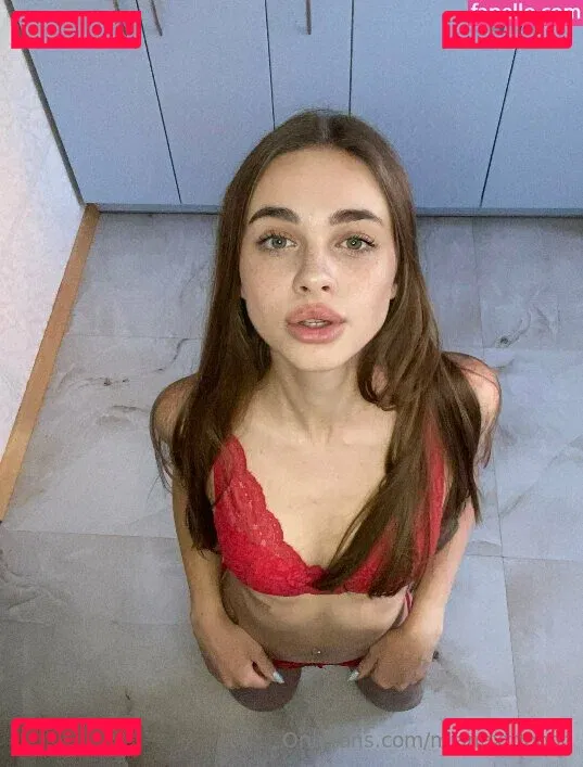 mianextdooor Onlyfans Photo Gallery 