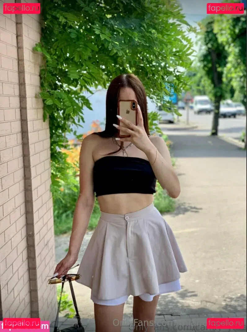 mianextdooor Onlyfans Photo Gallery 