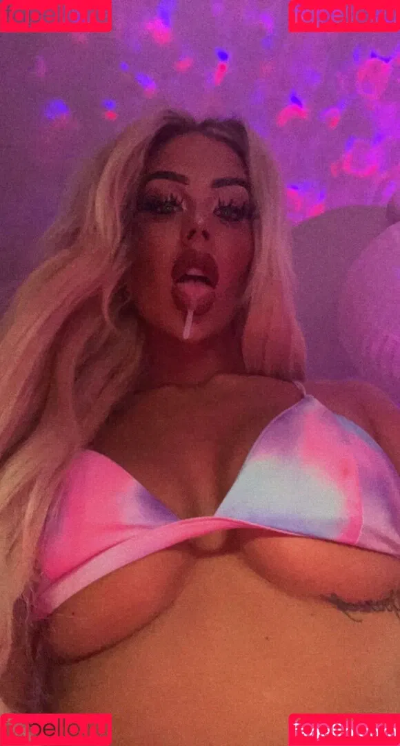 Shirin.Christians Onlyfans Photo Gallery 
