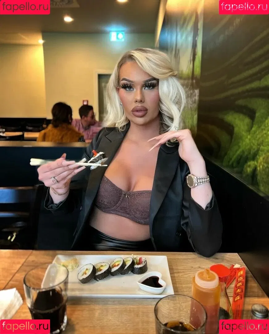 Shirin.Christians Onlyfans Photo Gallery 