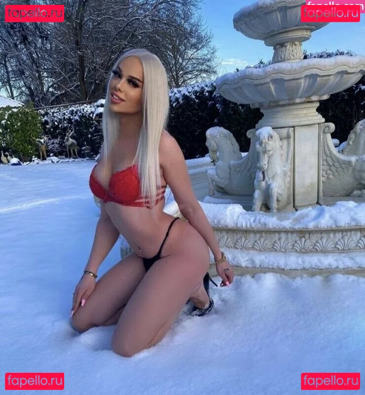 Shirin.Christians Onlyfans Photo Gallery 