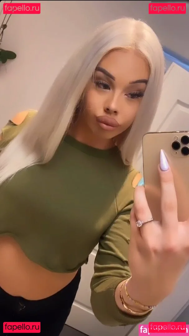 Shirin.Christians Onlyfans Photo Gallery 