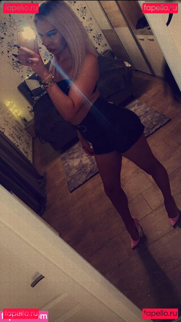 Shirin.Christians Onlyfans Photo Gallery 