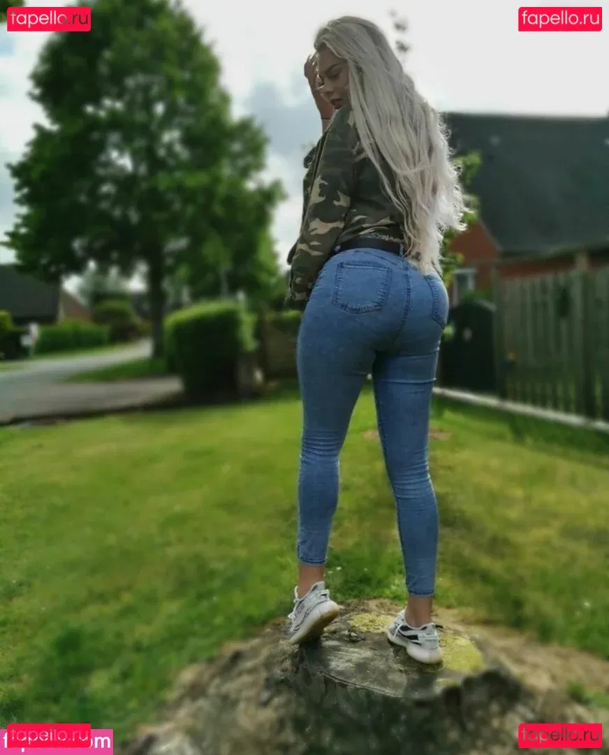 Shirin.Christians Onlyfans Photo Gallery 