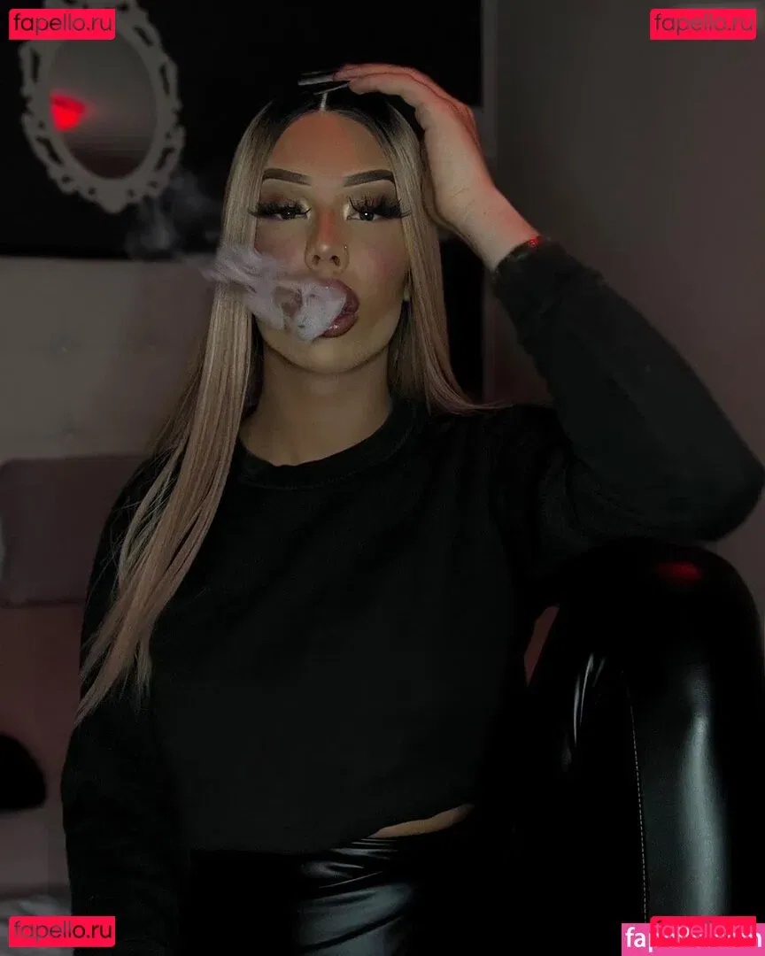 Shirin.Christians Onlyfans Photo Gallery 