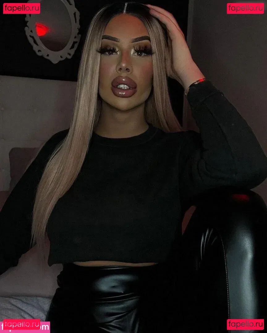 Shirin.Christians Onlyfans Photo Gallery 