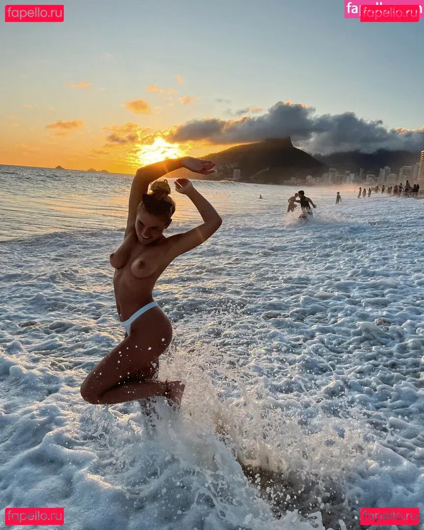 Fiichen Onlyfans Photo Gallery 