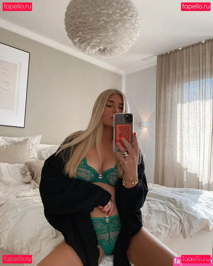 Fiichen Onlyfans Photo Gallery 