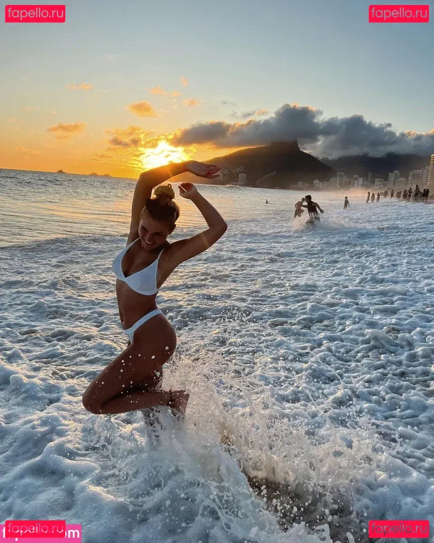 Fiichen Onlyfans Photo Gallery 