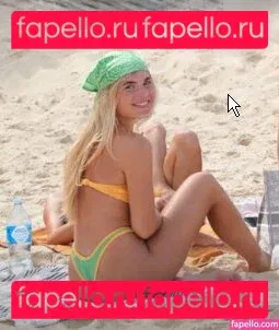 Fiichen Onlyfans Photo Gallery 