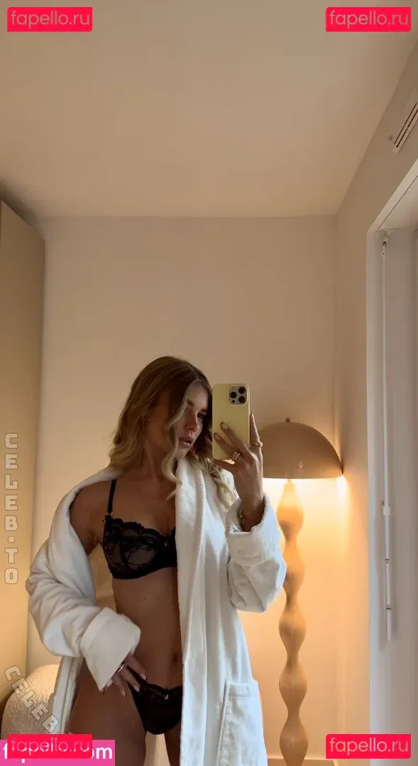 Fiichen Onlyfans Photo Gallery 