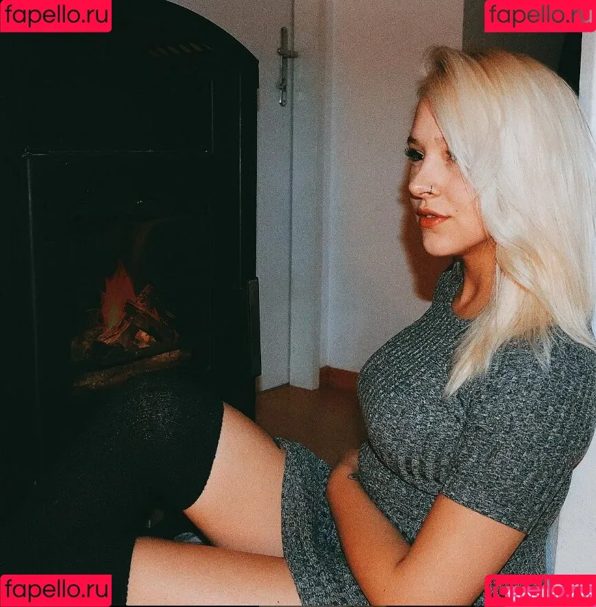 MrsXeniaTv Onlyfans Photo Gallery 