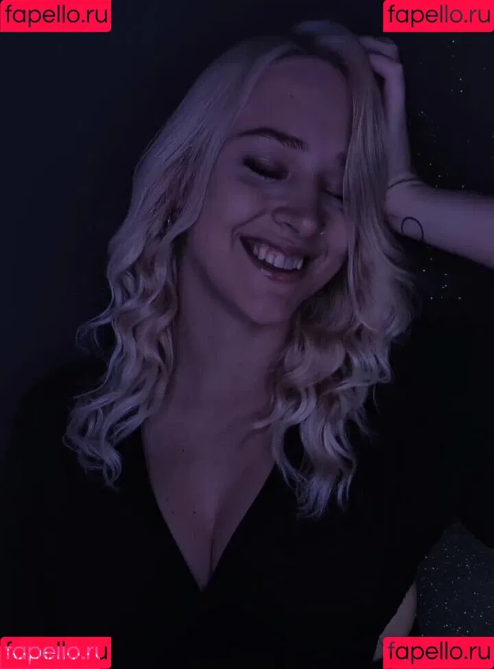 MrsXeniaTv Onlyfans Photo Gallery 