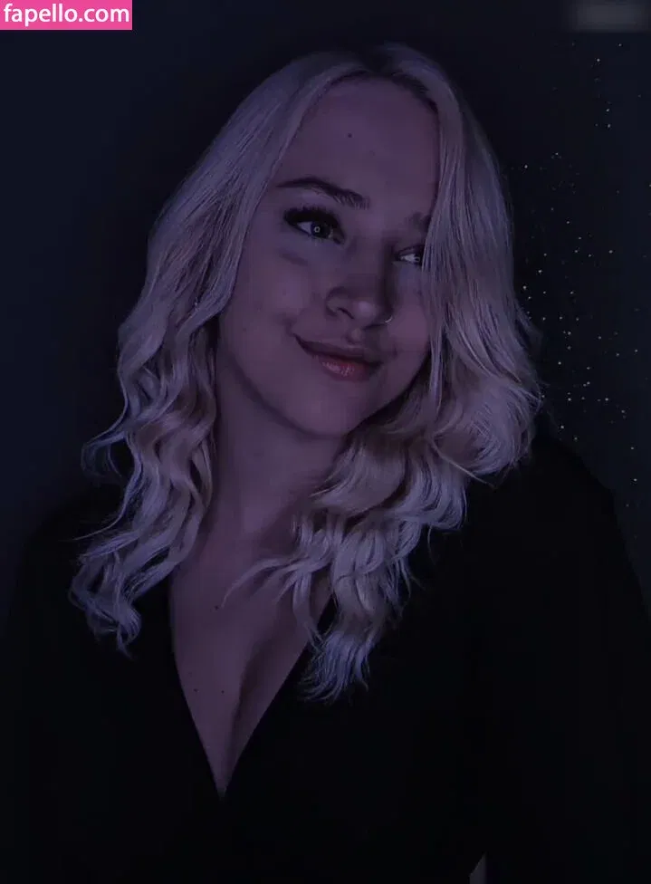 MrsXeniaTv Onlyfans Photo Gallery 