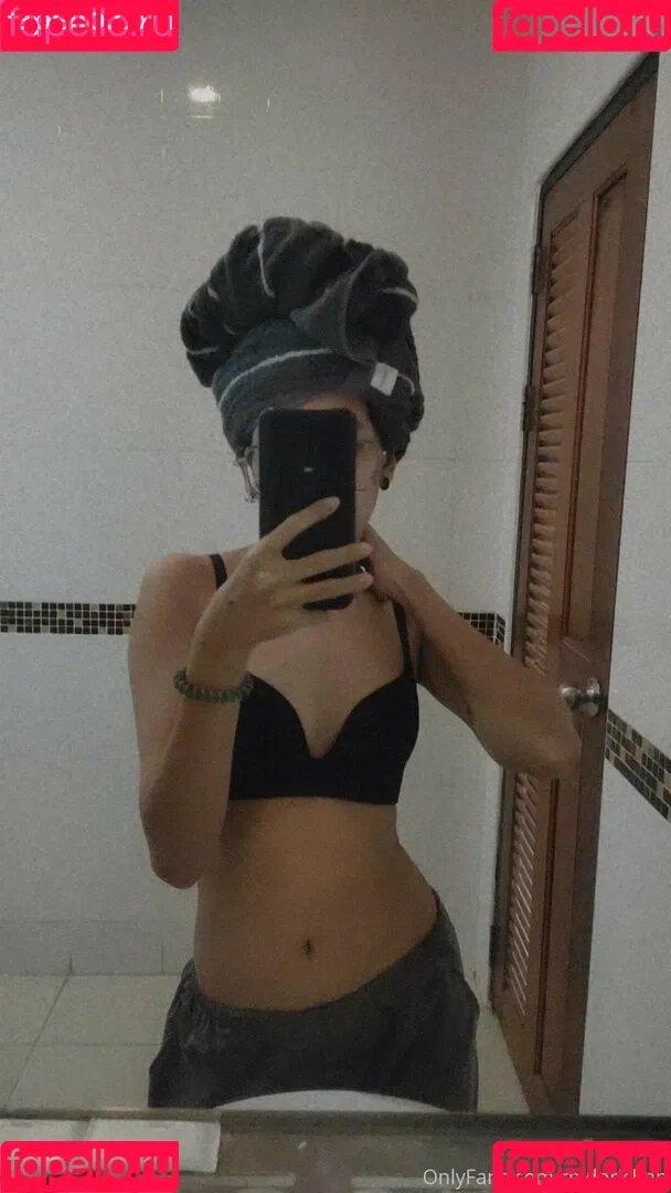 midorichan Onlyfans Photo Gallery 