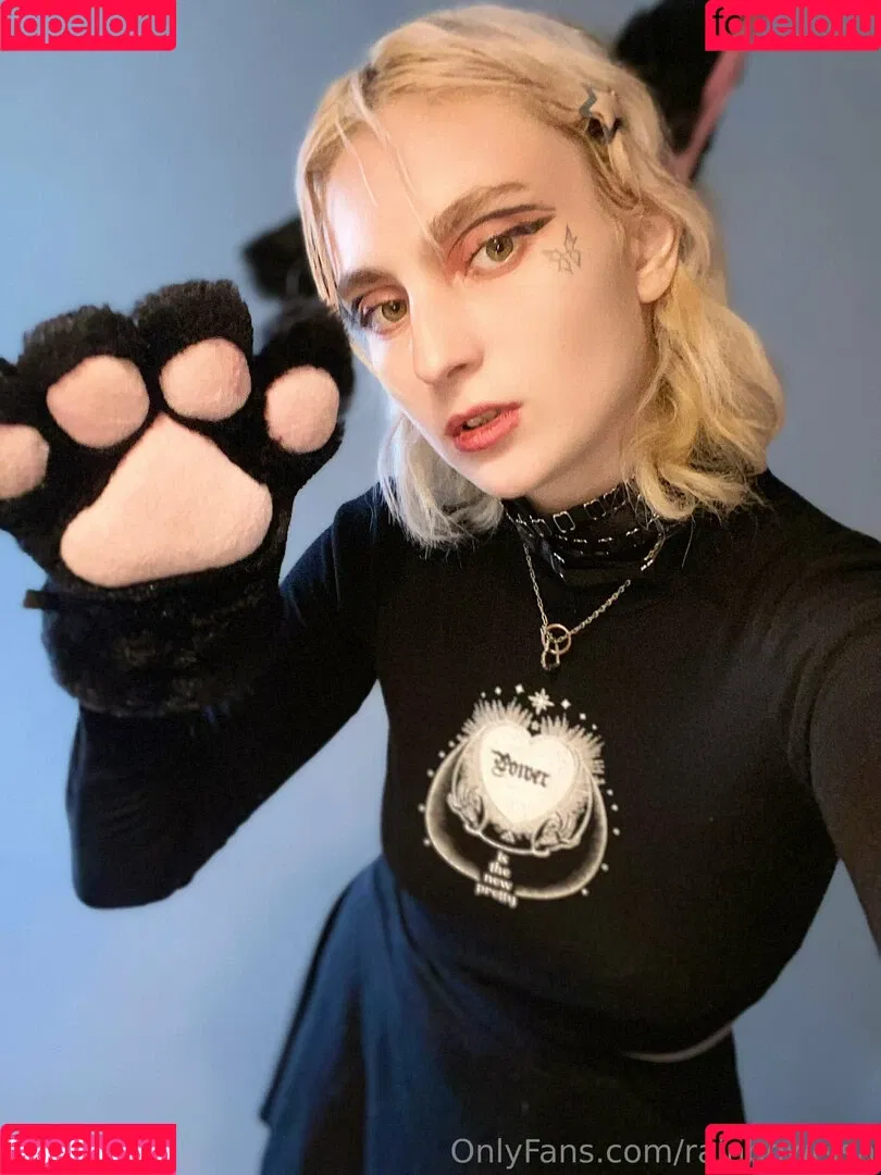 rainbowelsa Onlyfans Photo Gallery 