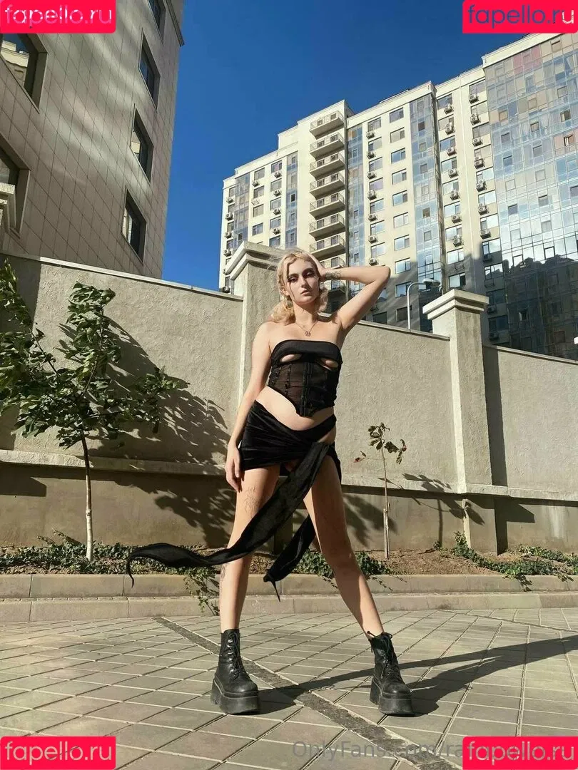 rainbowelsa Onlyfans Photo Gallery 