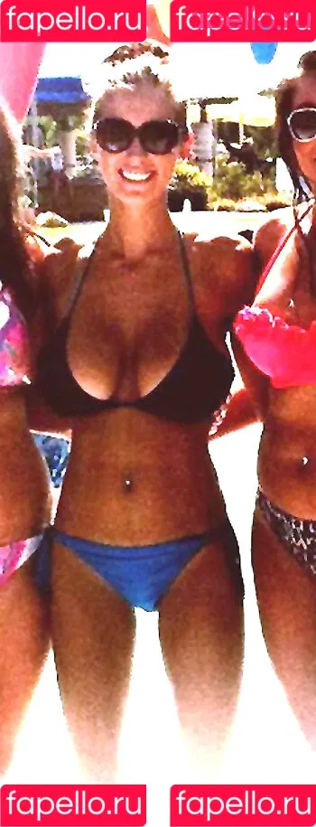 Amanda Dodson Thompson Onlyfans Photo Gallery 