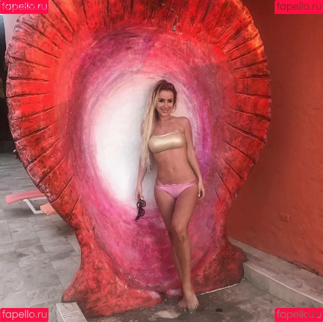 Jamila Dahabreh Onlyfans Photo Gallery 