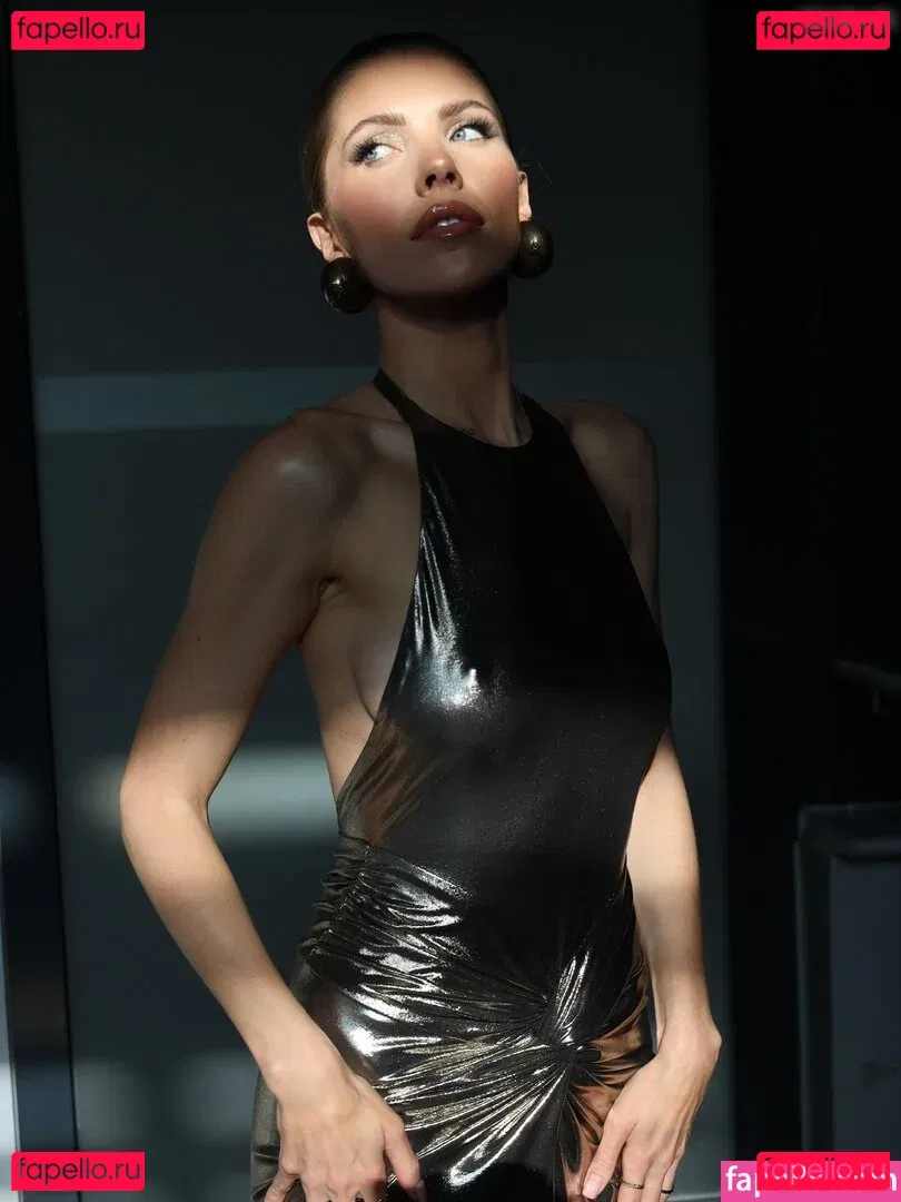 Victoria Swarovski Onlyfans Photo Gallery 