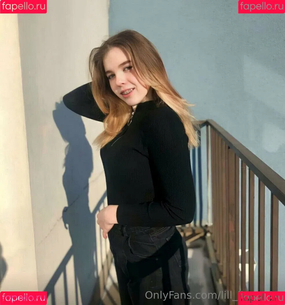 lill_liana_18 Onlyfans Photo Gallery 
